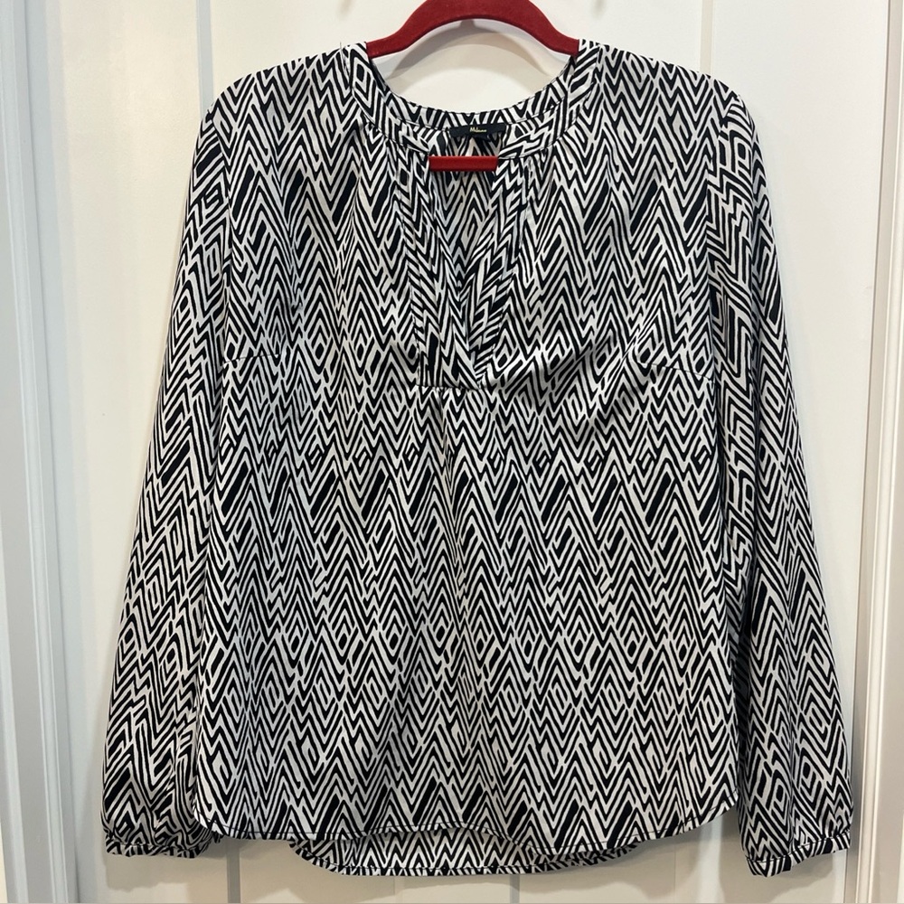 Milano Women’s Geometric Top Lightweight Blouse V-neck Size Large Black White
